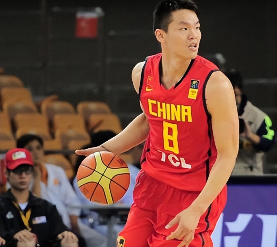 日本篮球明星表现出色，将代表国家出征奥运