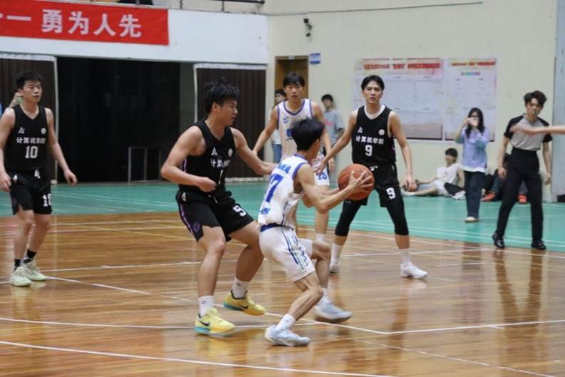 中国职业篮球联赛球员聚焦技术提升